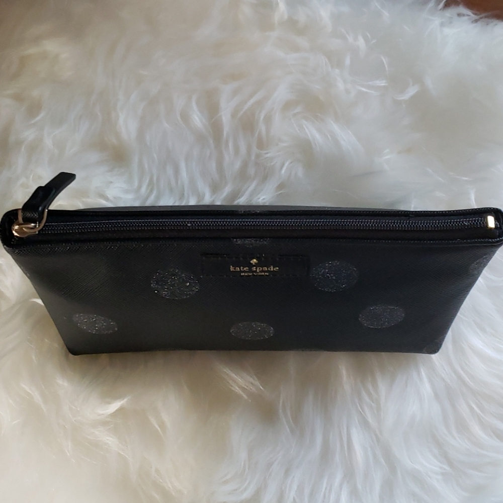 Kate Spade Pouch - Picture 3 of 6